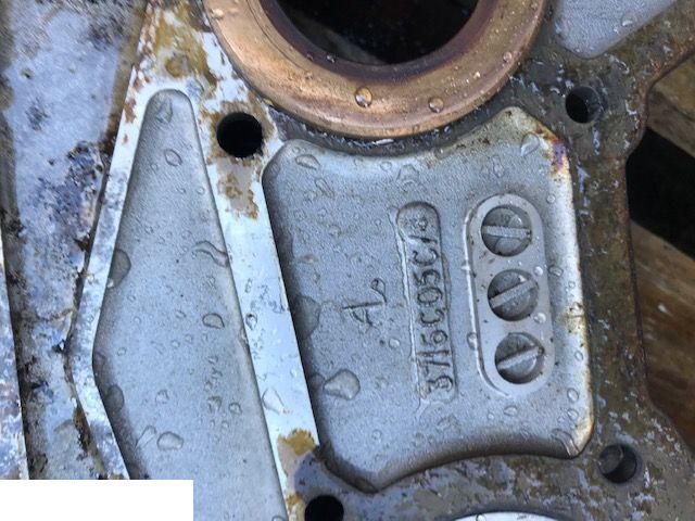 Perkins 1004.4 - Obudowa Rozrządu - Motor a díly pro Zemědělská technika: obrázek 4 Perkins 1004.4 - Obudowa Rozrządu - Motor a díly pro Zemědělská technika: obrázek 4