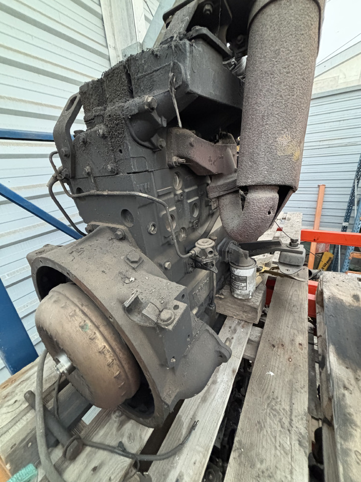 Perkins 1548/2300 Silnik Blok Kolektor Koło Pasowe Wał Pokrywa CZĘŚCI - Motor a díly pro Stavební technika: obrázek 1 Perkins 1548/2300 Silnik Blok Kolektor Koło Pasowe Wał Pokrywa CZĘŚCI - Motor a díly pro Stavební technika: obrázek 1