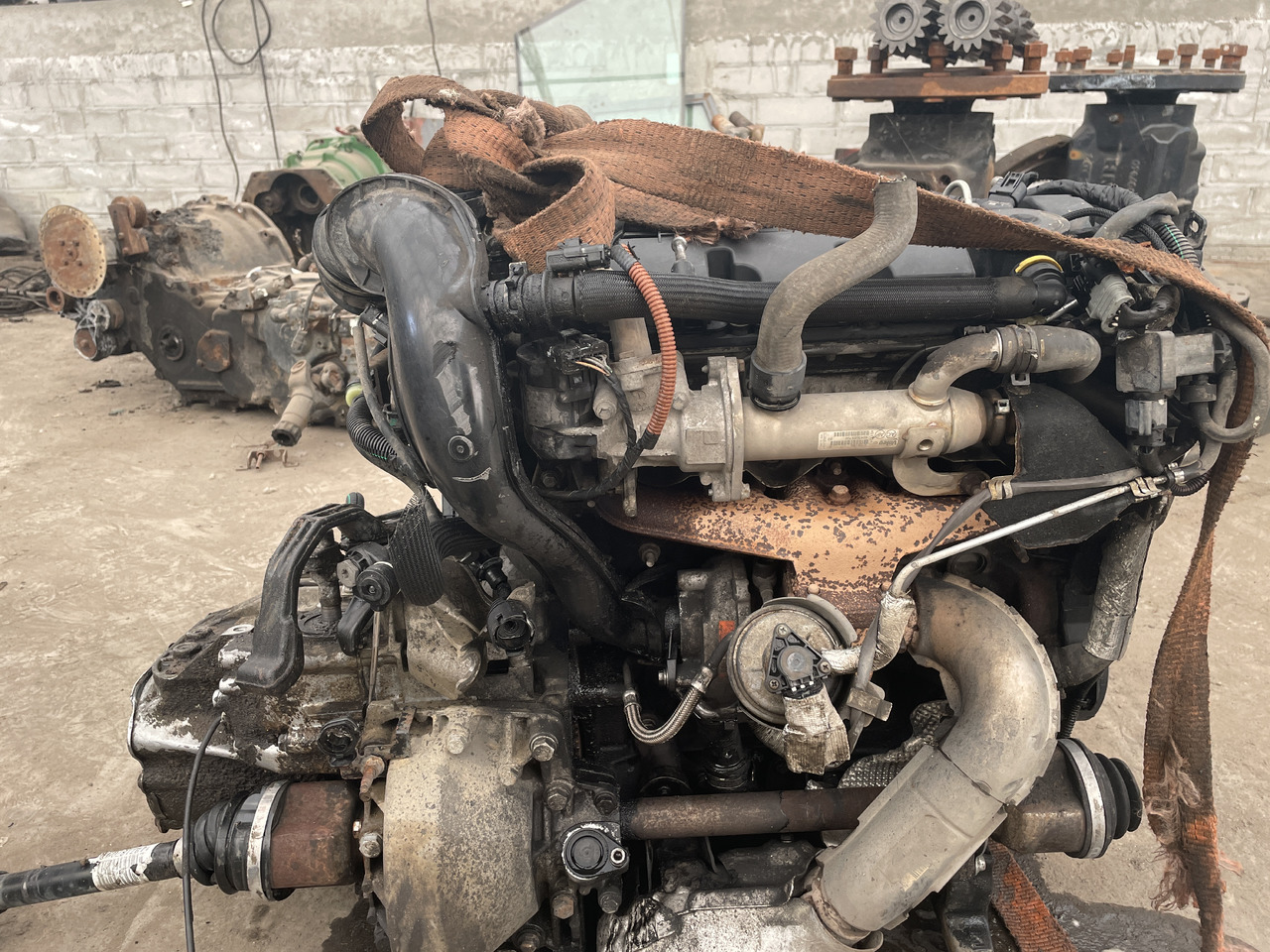 Peugeot Citroen silnik 2,0 HDI - kompletny ze skrzynią - Motor pro Osobní auto: obrázek 2 Peugeot Citroen silnik 2,0 HDI - kompletny ze skrzynią - Motor pro Osobní auto: obrázek 2