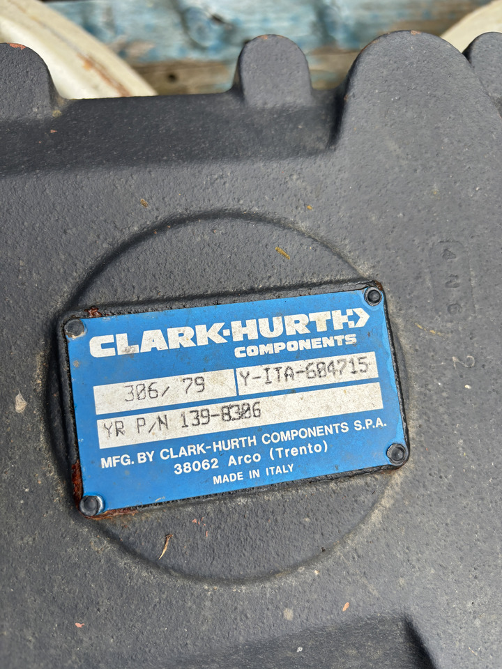 Przekładnia redukcyjna Clark Hurth 306/79 139-8306 - Koncový převod pro Stavební technika: obrázek 2 Przekładnia redukcyjna Clark Hurth 306/79 139-8306 - Koncový převod pro Stavební technika: obrázek 2