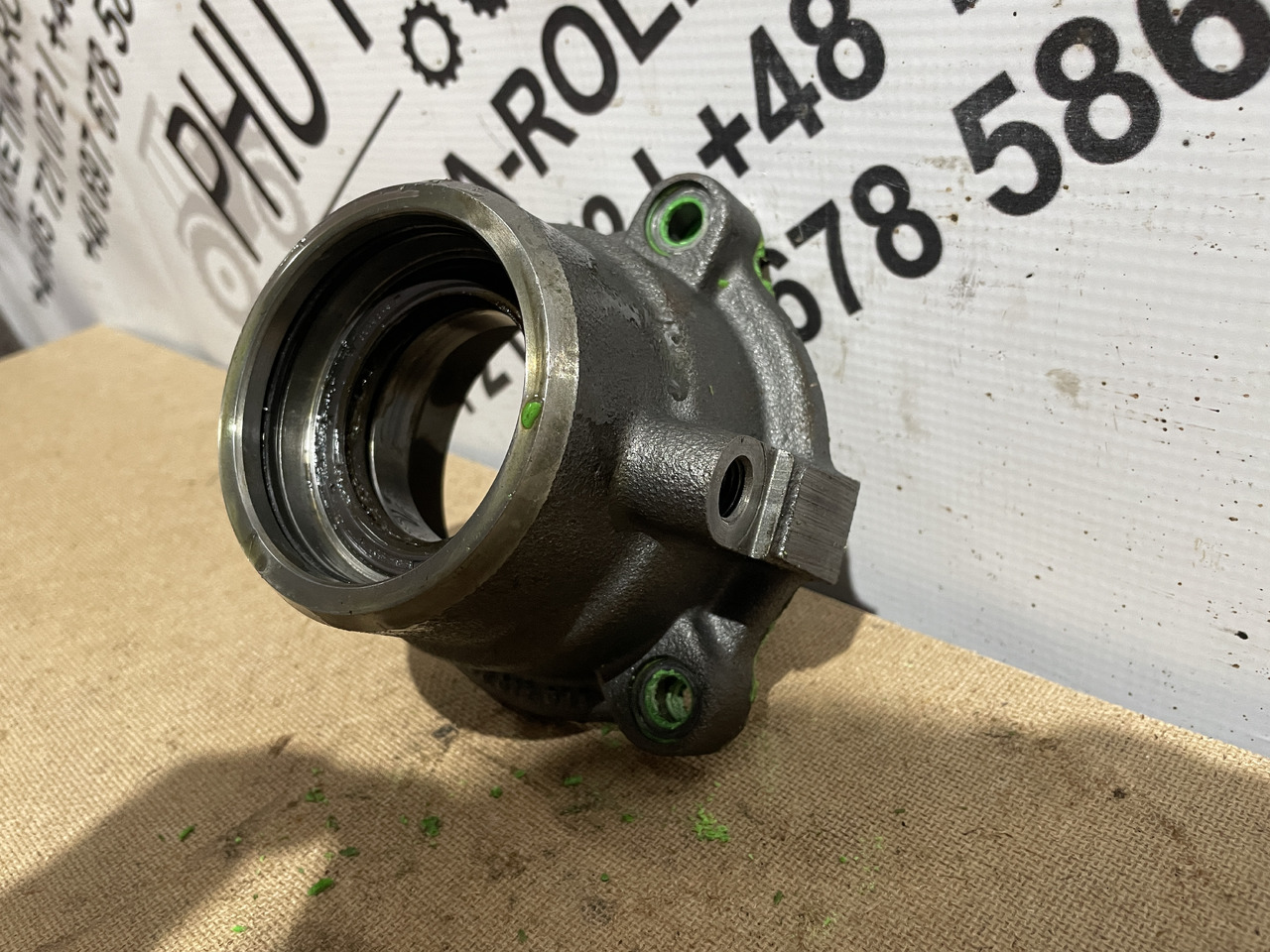 Valtra S354 Massey 8480 - skrzynia biegów - obudowa 903100490011 - Převodovka pro Zemědělská technika: obrázek 2 Valtra S354 Massey 8480 - skrzynia biegów - obudowa 903100490011 - Převodovka pro Zemědělská technika: obrázek 2