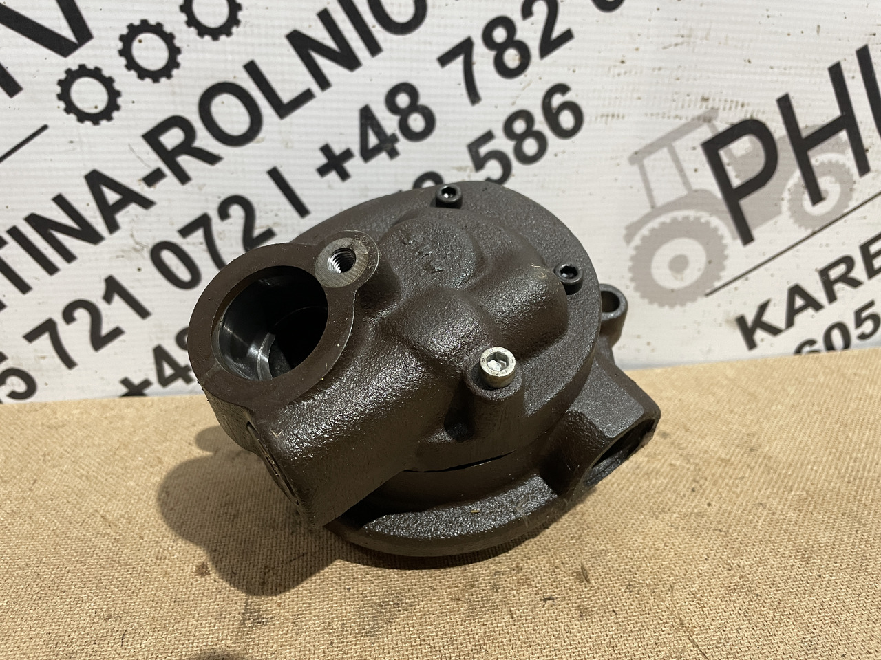 Valtra S354 Massey 8480 - skrzynia biegów - pompa oleju G835100490022 - Převodovka pro Zemědělská technika: obrázek 1 Valtra S354 Massey 8480 - skrzynia biegów - pompa oleju G835100490022 - Převodovka pro Zemědělská technika: obrázek 1