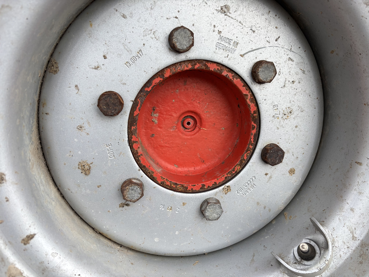 Weidemann 2006 2000rok Felga Opona Koło Przednia Tylna Przód Tył 13.00x17 CZĘŚCI - Ráfek pro Zemědělská technika: obrázek 2 Weidemann 2006 2000rok Felga Opona Koło Przednia Tylna Przód Tył 13.00x17 CZĘŚCI - Ráfek pro Zemědělská technika: obrázek 2