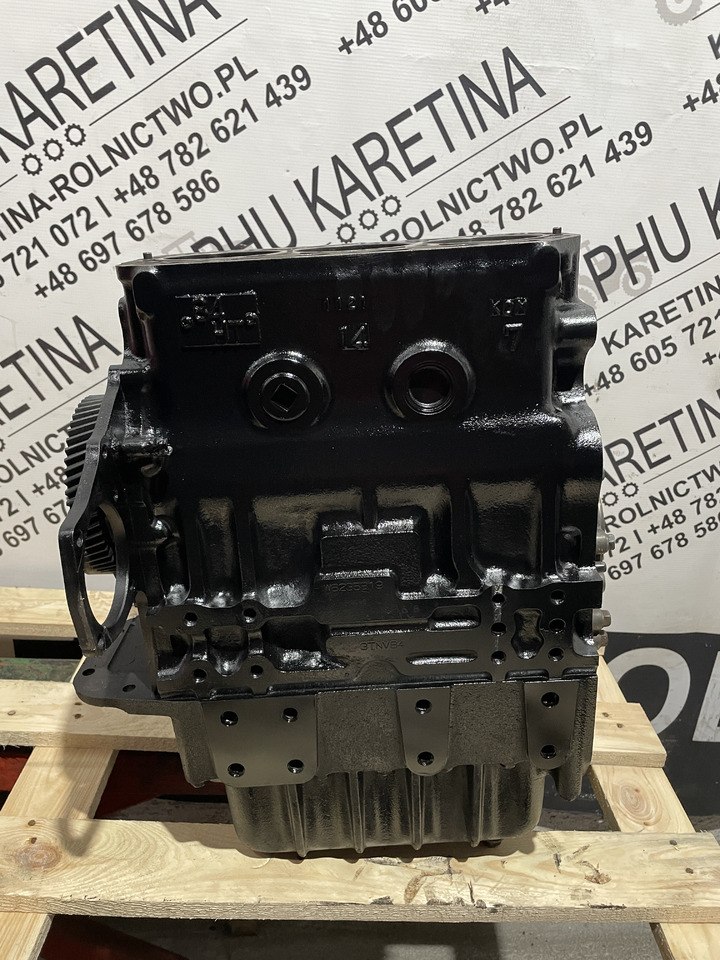 Yanmar 3TNV84 - silnik głowica + blok - Motor a díly pro Zemědělská technika: obrázek 1 Yanmar 3TNV84 - silnik głowica + blok - Motor a díly pro Zemědělská technika: obrázek 1