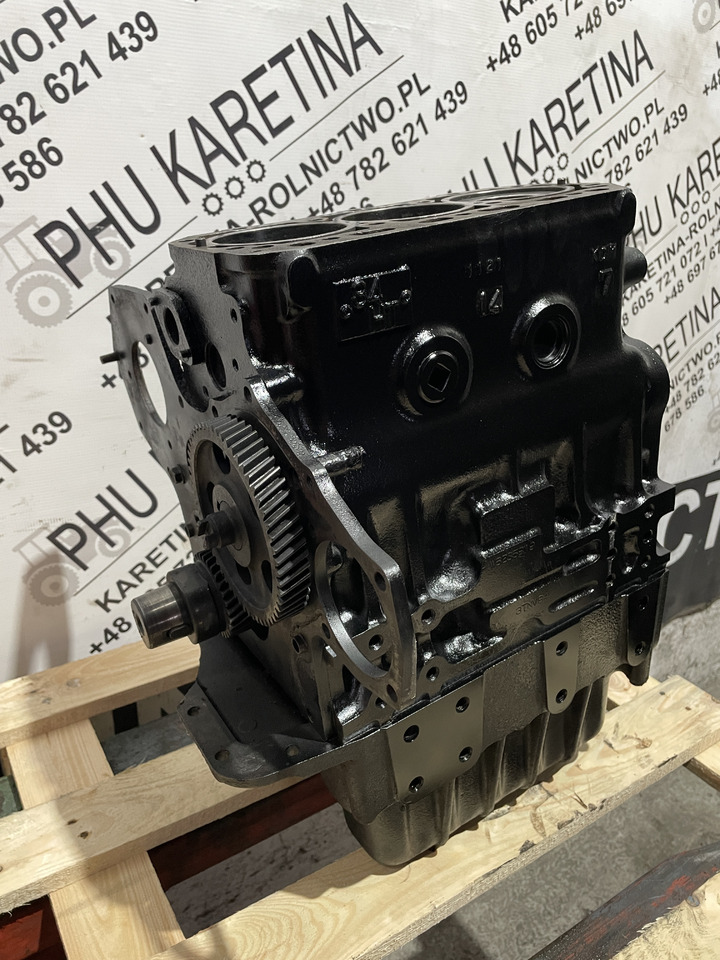 Yanmar 3TNV84 - silnik głowica + blok - Motor a díly pro Zemědělská technika: obrázek 2 Yanmar 3TNV84 - silnik głowica + blok - Motor a díly pro Zemědělská technika: obrázek 2