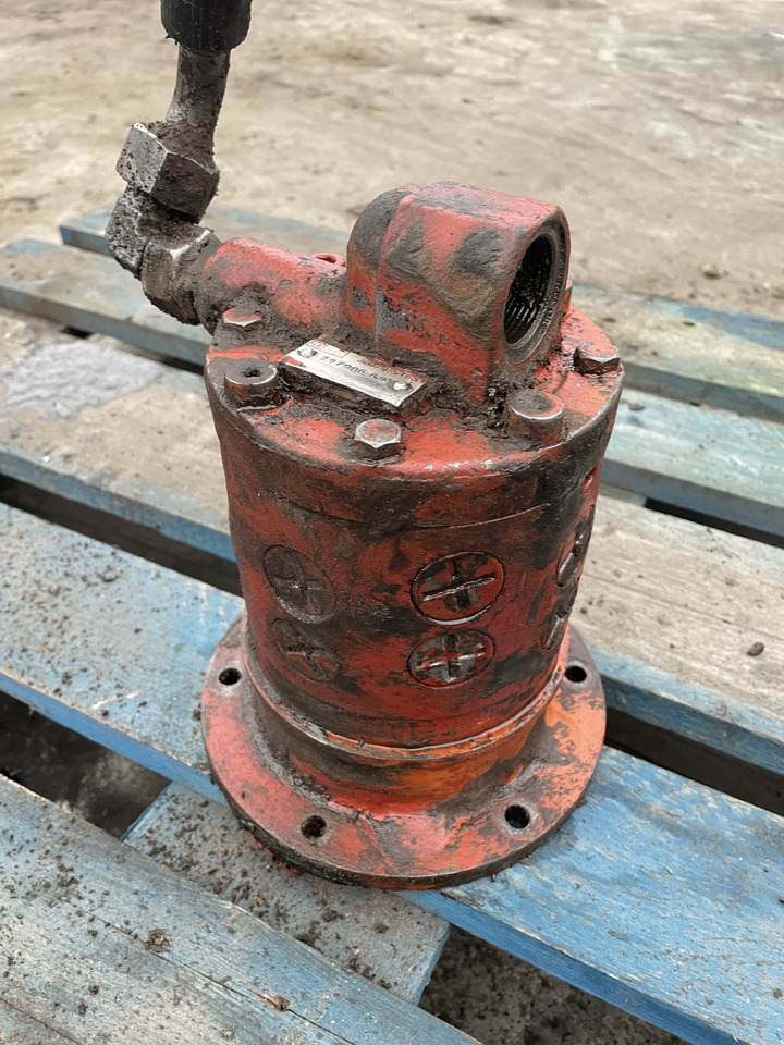 ZF 4PW45H1 Zettelmayer Volvo - skrzynia biegów - pompa tłokowa 8607955105 - Převodovka pro Zemědělská technika: obrázek 1 ZF 4PW45H1 Zettelmayer Volvo - skrzynia biegów - pompa tłokowa 8607955105 - Převodovka pro Zemědělská technika: obrázek 1