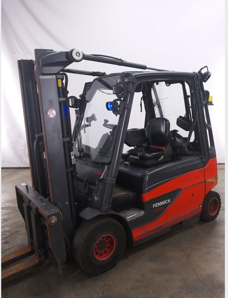 Linde E25L-01 - Elektrický vysokozdvižný vozík: obrázek 1 Linde E25L-01 - Elektrický vysokozdvižný vozík: obrázek 1