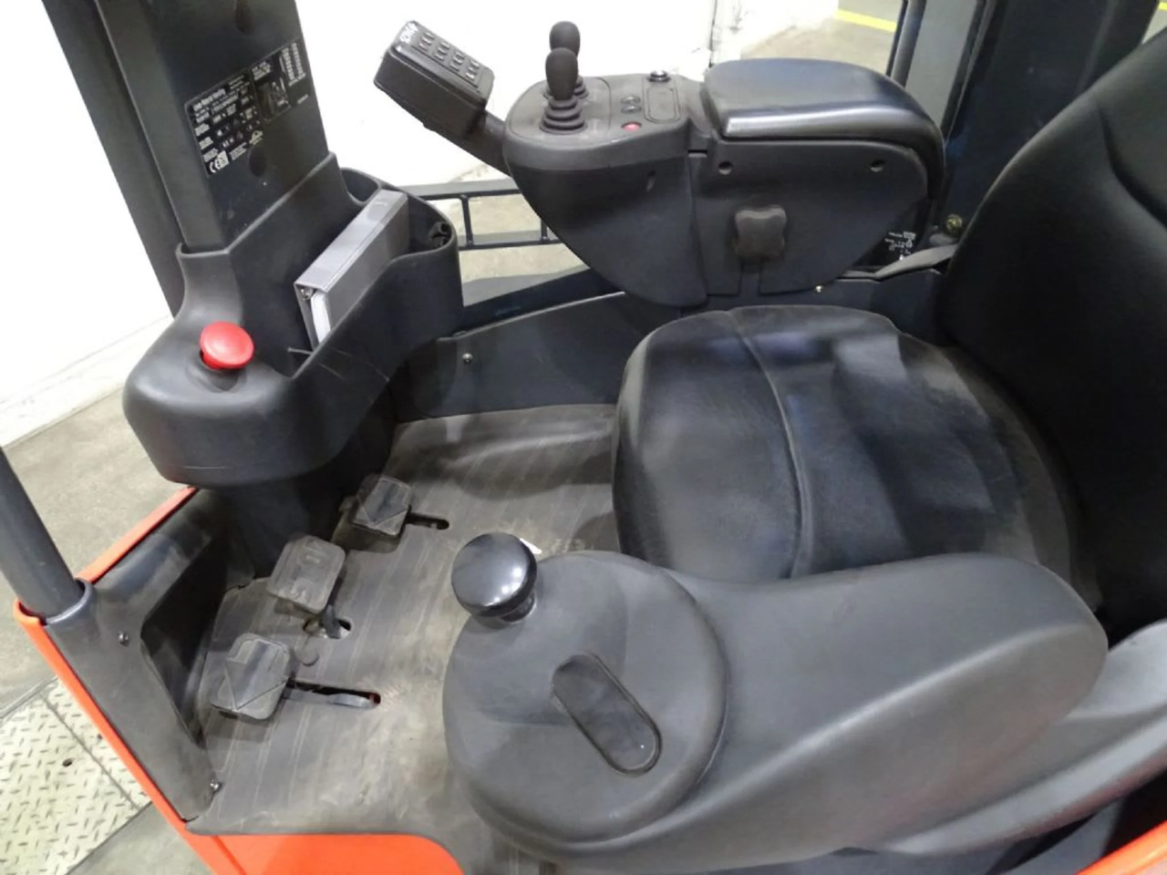 Linde R16X-03 - Retrak: obrázek 3 Linde R16X-03 - Retrak: obrázek 3