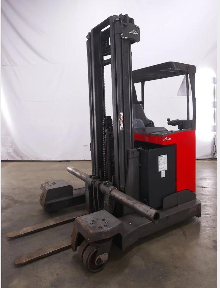 Linde R25F - Retrak: obrázek 1 Linde R25F - Retrak: obrázek 1
