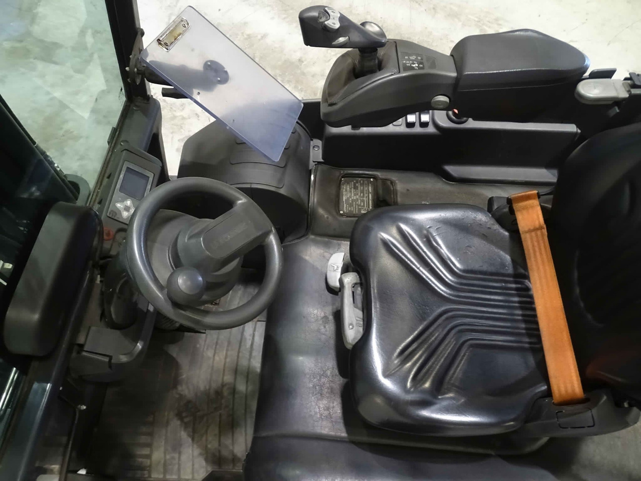 Unicarriers AG2N1L20Q - Elektrický vysokozdvižný vozík: obrázek 4 Unicarriers AG2N1L20Q - Elektrický vysokozdvižný vozík: obrázek 4