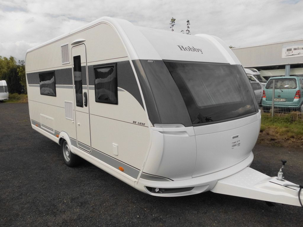 Hobby De Luxe 495 WFB 2026 AUTARK Ambiente 1800kg.++ - Karavan: obrázek 1 Hobby De Luxe 495 WFB 2026 AUTARK Ambiente 1800kg.++ - Karavan: obrázek 1