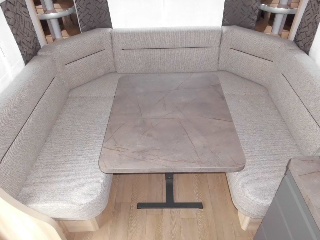 Hobby De Luxe 515 UHL 2025 2000kg. AUTARK AMBIENTE Hobby De Luxe 515 UHL mit Extras, Lagerabverkauf! - Karavan: obrázek 5 Hobby De Luxe 515 UHL 2025 2000kg. AUTARK AMBIENTE Hobby De Luxe 515 UHL mit Extras, Lagerabverkauf! - Karavan: obrázek 5