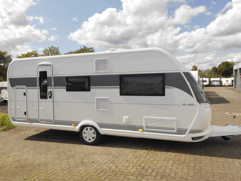 Hobby De Luxe 540 KMFe 2026 GARAGE AUTARK 1800kg. - Karavan: obrázek 1 Hobby De Luxe 540 KMFe 2026 GARAGE AUTARK 1800kg. - Karavan: obrázek 1