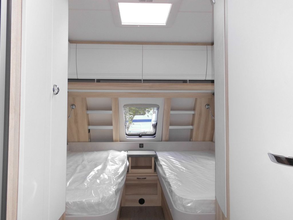 Karavan Hobby De Luxe 540 UL 2026 AUTARK AMBIENTE ROLLROST: obrázek 14 Karavan Hobby De Luxe 540 UL 2026 AUTARK AMBIENTE ROLLROST: obrázek 14