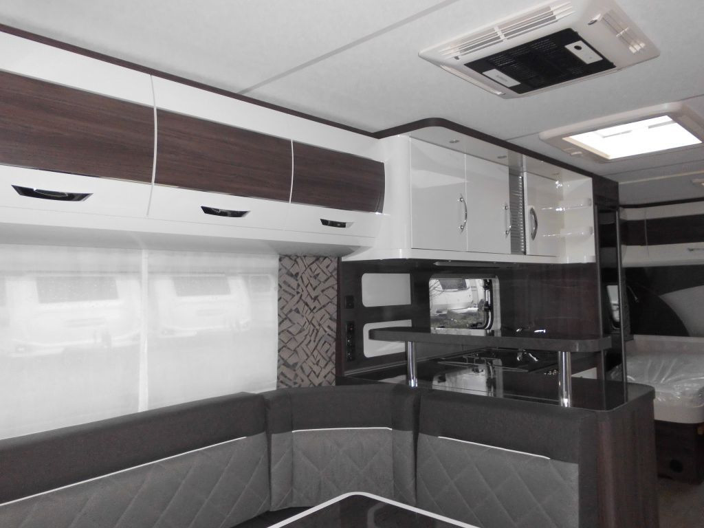 Karavan Hobby Prestige 620 CL 2024 BACKOFEN KLIMA 2200KG: obrázek 14
