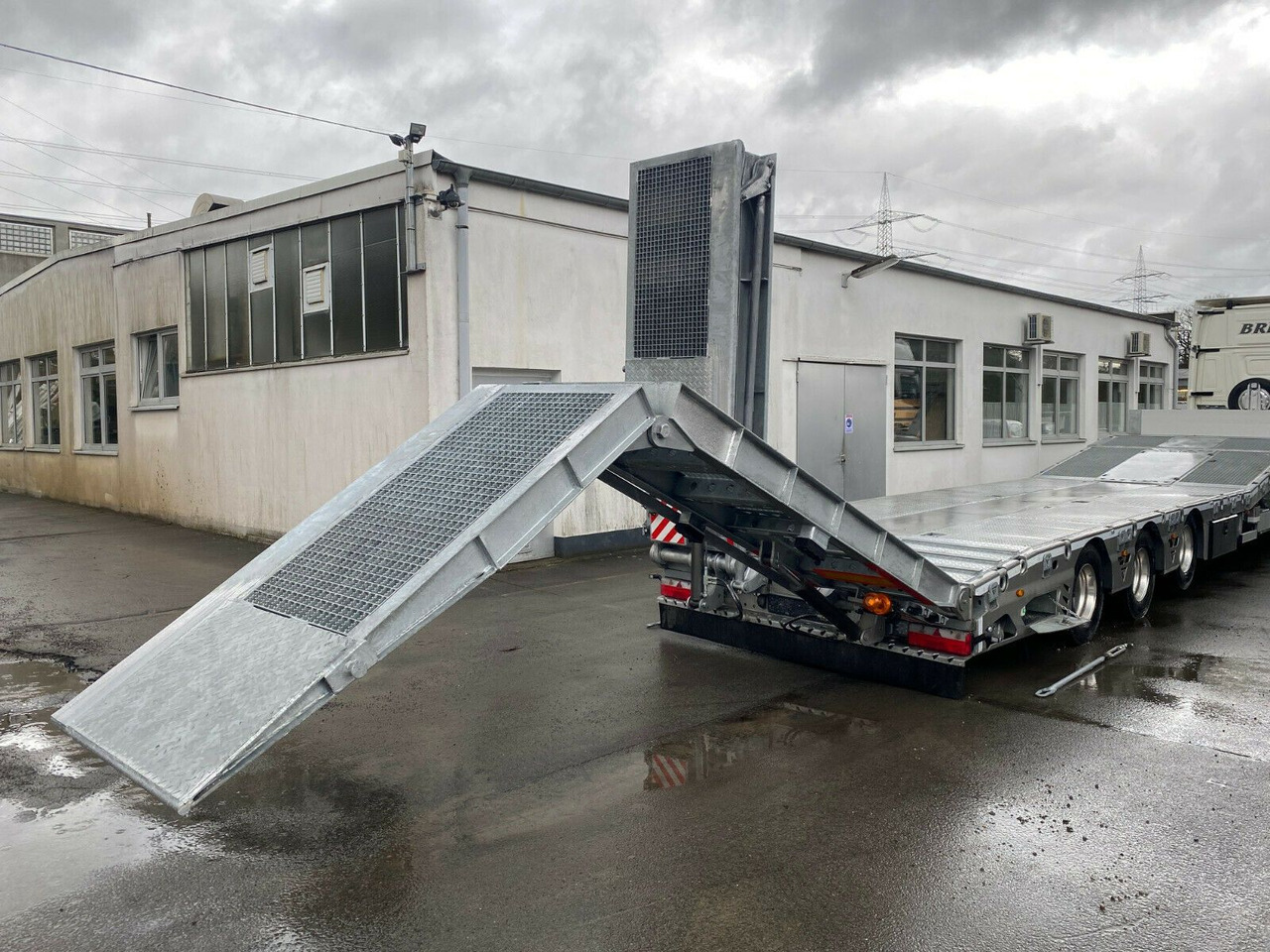 VEGA Verzinkt+LIFT+LENKACHSE+LED - Podvalníkový návěs: obrázek 2 VEGA Verzinkt+LIFT+LENKACHSE+LED - Podvalníkový návěs: obrázek 2