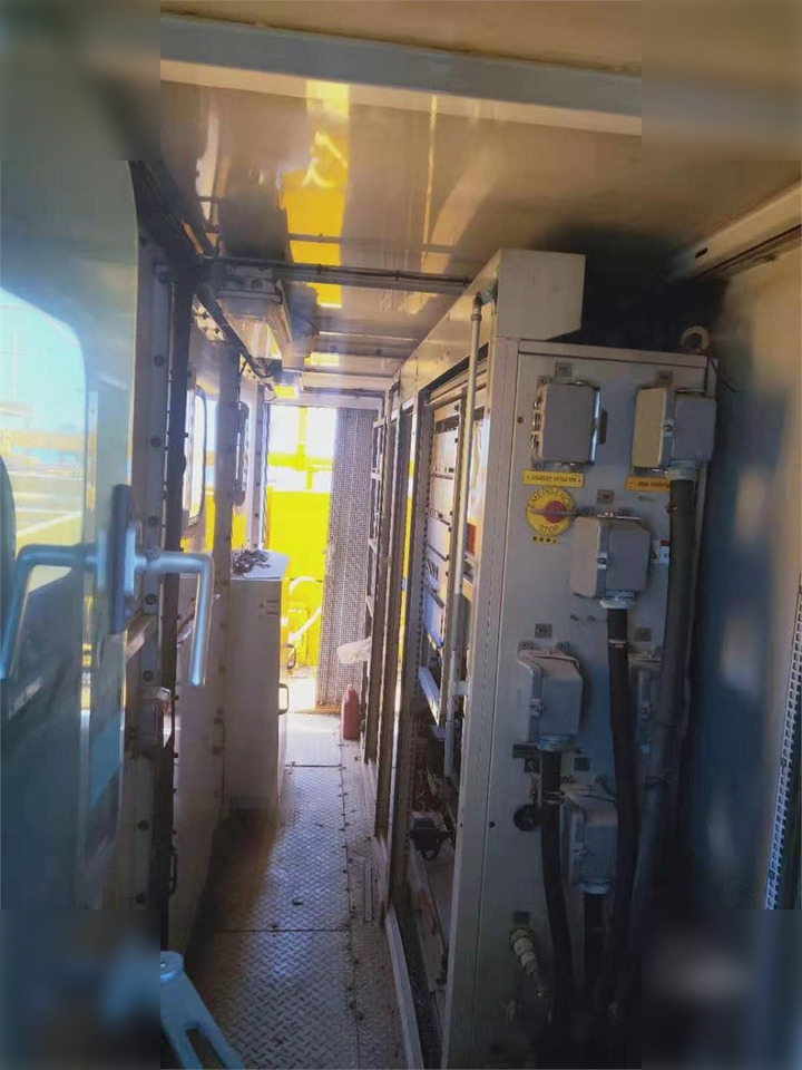 1994 LIEBHERR LHM1200HD - Samostavitelný jeřáb: obrázek 4 1994 LIEBHERR LHM1200HD - Samostavitelný jeřáb: obrázek 4