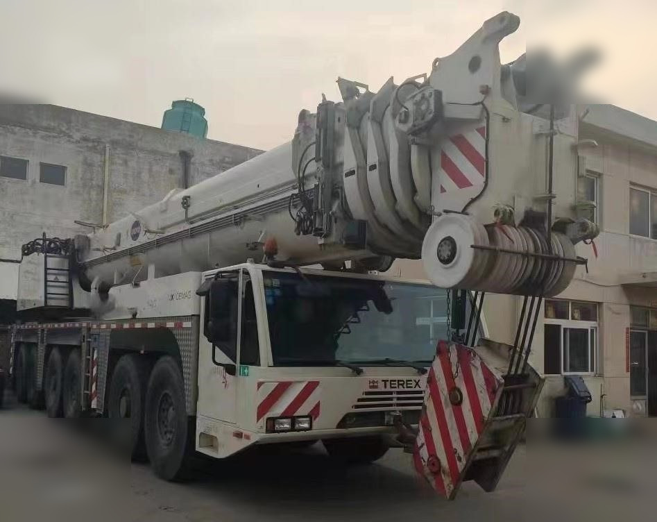 2009 DEMAG AC 350-1 - Univerzální autojeřáb: obrázek 2 2009 DEMAG AC 350-1 - Univerzální autojeřáb: obrázek 2