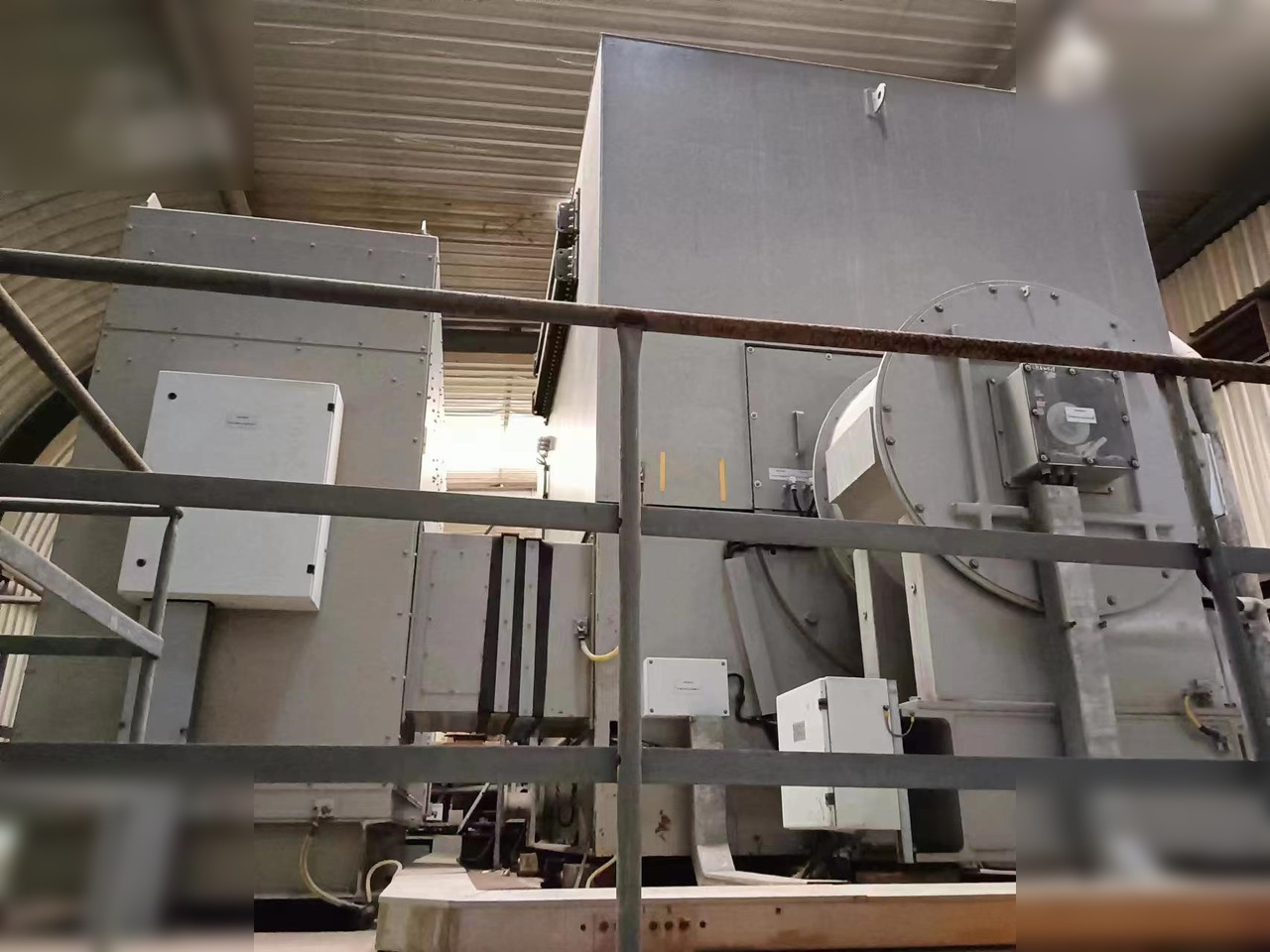 2011 SIEMENS SST-400 - HVAC zařízení: obrázek 2 2011 SIEMENS SST-400 - HVAC zařízení: obrázek 2