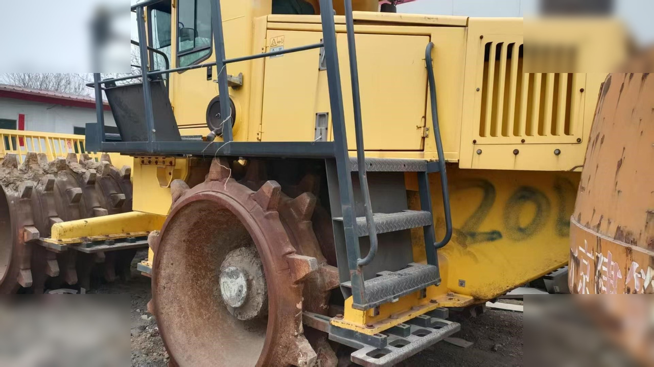 2012 BOMAG BC672RB-2 - Kompaktor: obrázek 3 2012 BOMAG BC672RB-2 - Kompaktor: obrázek 3