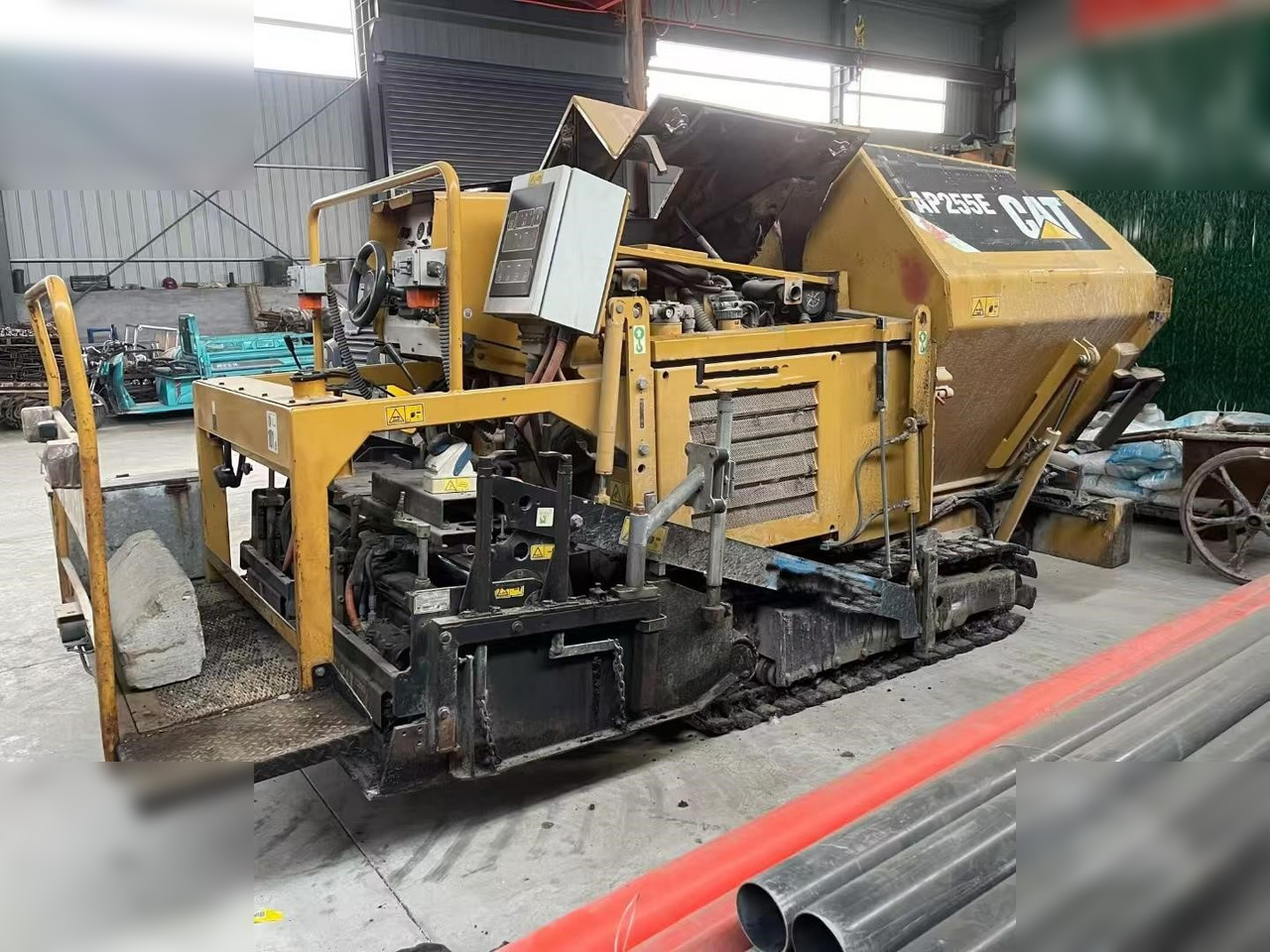 2013 CATERPILLAR AP-255E - Finišér: obrázek 2 2013 CATERPILLAR AP-255E - Finišér: obrázek 2