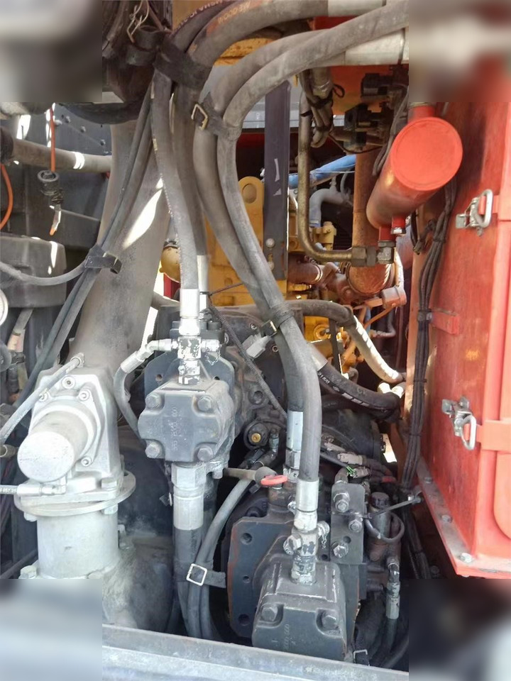 2014 SANDVIK DP1500I - Vrtná souprava: obrázek 4 2014 SANDVIK DP1500I - Vrtná souprava: obrázek 4