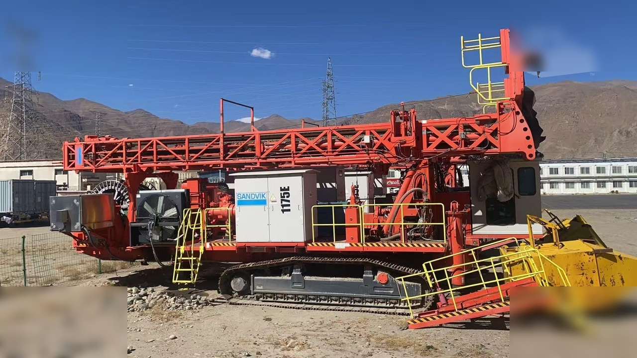 2016 SANDVIK D75KS - Vrtná souprava: obrázek 2 2016 SANDVIK D75KS - Vrtná souprava: obrázek 2