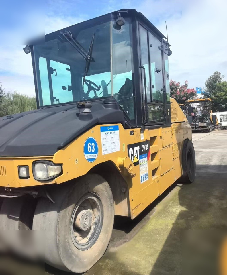 2019 CATERPILLAR CW34 - Pneumatikový válec: obrázek 2 2019 CATERPILLAR CW34 - Pneumatikový válec: obrázek 2