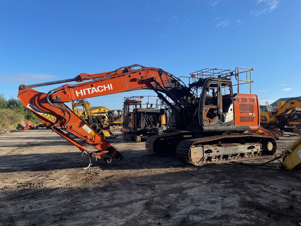 HITACHI ZX225USLC-6 - Pásové rýpadlo: obrázek 1 HITACHI ZX225USLC-6 - Pásové rýpadlo: obrázek 1