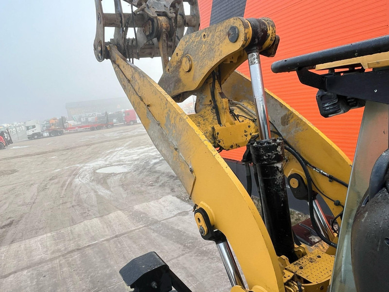 Kolový nakladač Caterpillar 950 K 4x4 AC / CENTRL LUBRICATION: obrázek 13