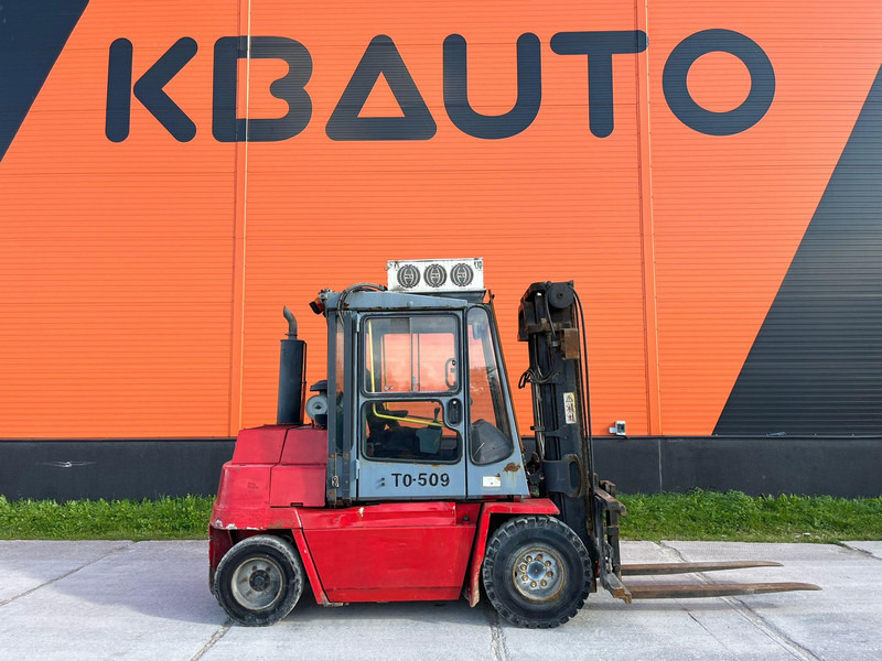 Kalmar DCD 50-6H Rated capacity: 5000 kg / Lifting height: 4000 mm - Dieselový vysokozdvižný vozík: obrázek 5 Kalmar DCD 50-6H Rated capacity: 5000 kg / Lifting height: 4000 mm - Dieselový vysokozdvižný vozík: obrázek 5