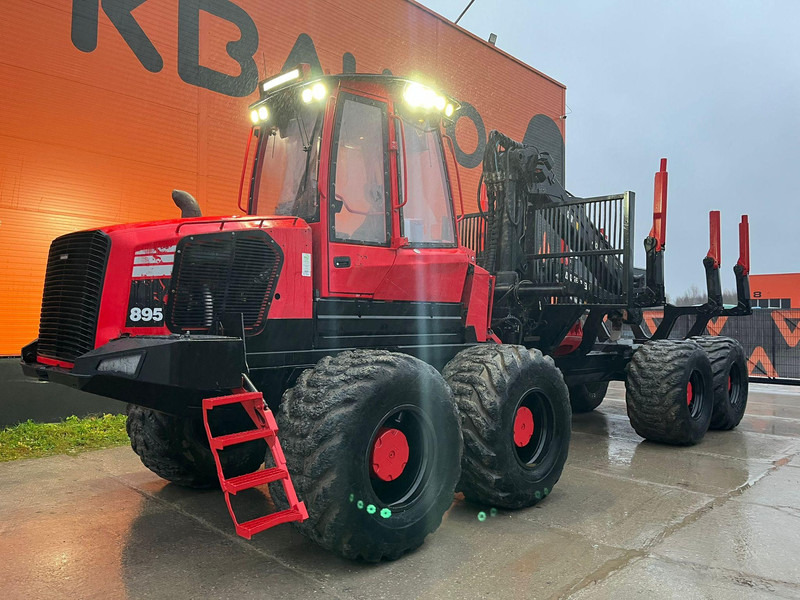 Komatsu 895 8x8 LOADFLEX / CRANE 165F - Vyvážecí přívěs: obrázek 2 Komatsu 895 8x8 LOADFLEX / CRANE 165F - Vyvážecí přívěs: obrázek 2