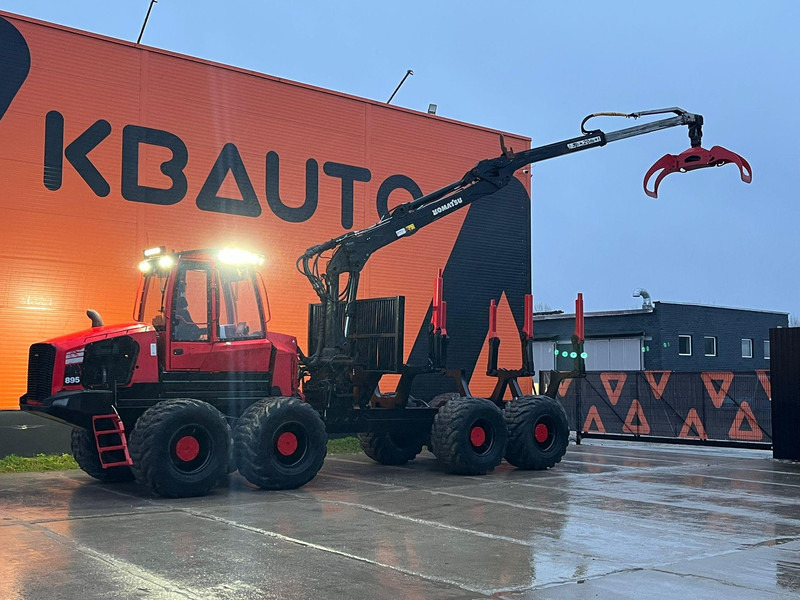 Komatsu 895 8x8 LOADFLEX / CRANE 165F - Vyvážecí přívěs: obrázek 1 Komatsu 895 8x8 LOADFLEX / CRANE 165F - Vyvážecí přívěs: obrázek 1