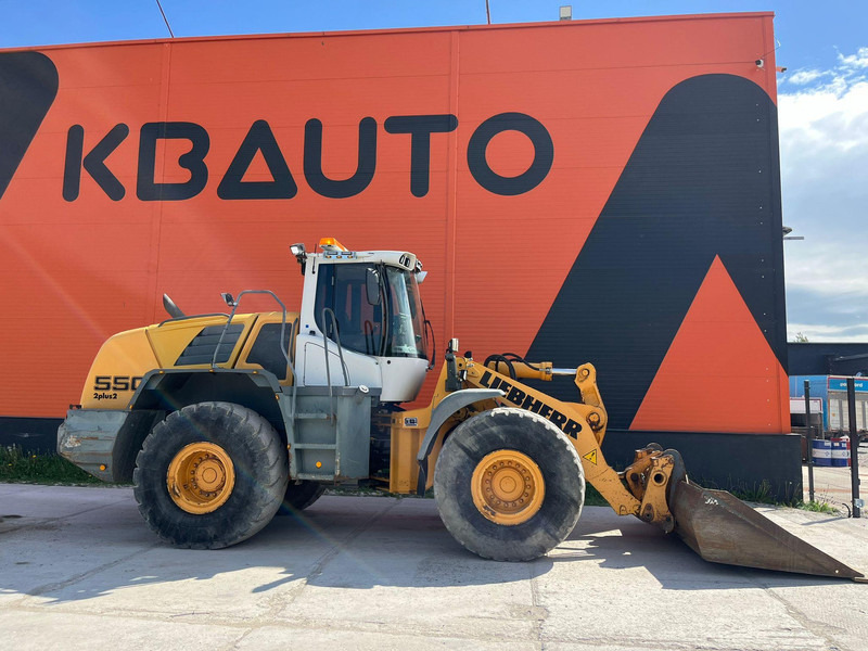 Liebherr L 550 4X4 AC / CENTRL LUBRICATION / SCALES - Kolový nakladač: obrázek 4 Liebherr L 550 4X4 AC / CENTRL LUBRICATION / SCALES - Kolový nakladač: obrázek 4