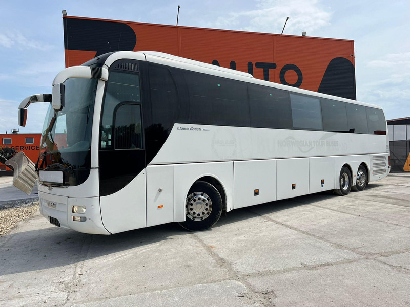 MAN R 08 Lion`s Coach EURO 6 / 59 SEATS / AC / AUXILIARY HEATING / WC / 2x FRIDGE - Turistický autobus: obrázek 3 MAN R 08 Lion`s Coach EURO 6 / 59 SEATS / AC / AUXILIARY HEATING / WC / 2x FRIDGE - Turistický autobus: obrázek 3