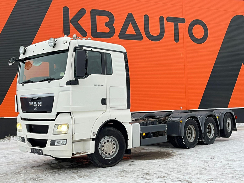 MAN TGX 35.540 8x4*4 9 TON FRONT AXLE / HYDRAULICS / PTO / INTARDER / CHASSIS L=6850 mm - Podvozek s kabinou: obrázek 1 MAN TGX 35.540 8x4*4 9 TON FRONT AXLE / HYDRAULICS / PTO / INTARDER / CHASSIS L=6850 mm - Podvozek s kabinou: obrázek 1
