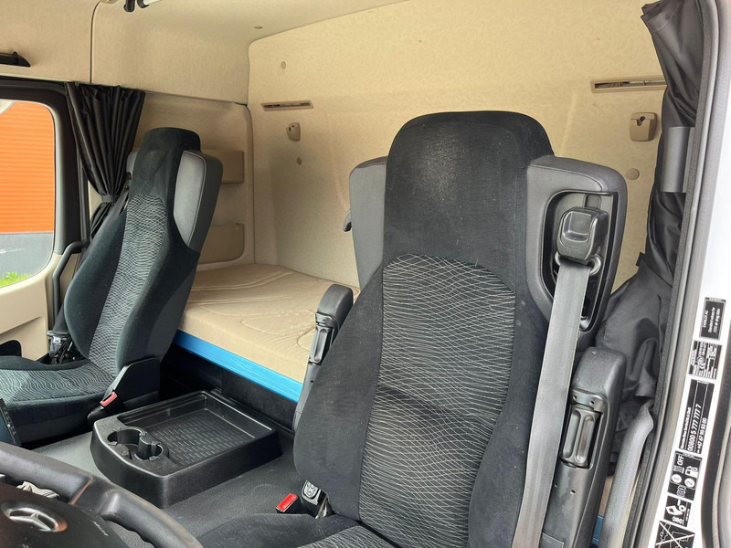 Chladírenský nákladní automobil Mercedes-Benz Actros 1827 4x2 TK UT SPECTRUM / BOX L=8429 mm: obrázek 18