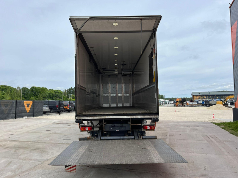 Chladírenský nákladní automobil Mercedes-Benz Actros 1827 4x2 TK UT SPECTRUM / BOX L=8429 mm: obrázek 12