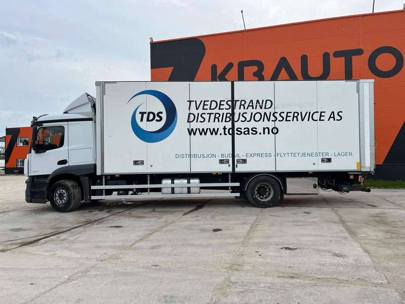 Chladírenský nákladní automobil Mercedes-Benz Actros 1827 4x2 TK UT SPECTRUM / BOX L=8429 mm: obrázek 8