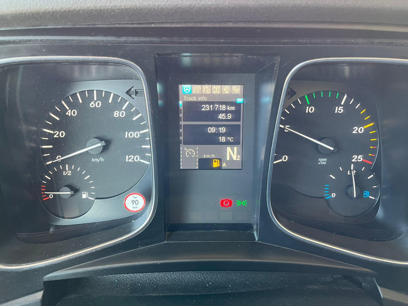 Skříňový nákladní auto Mercedes-Benz Actros 2545 6x2 BOX L=7526 mm: obrázek 17