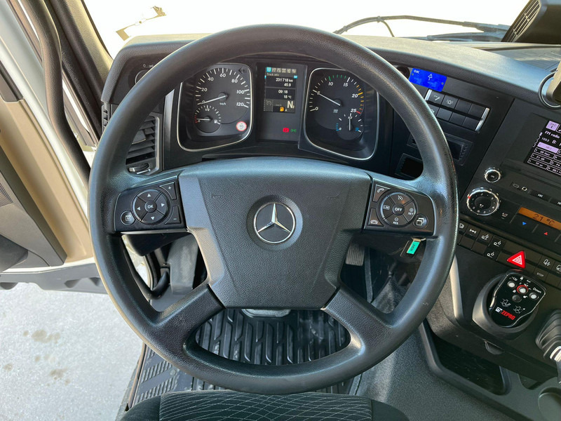 Skříňový nákladní auto Mercedes-Benz Actros 2545 6x2 BOX L=7526 mm: obrázek 16