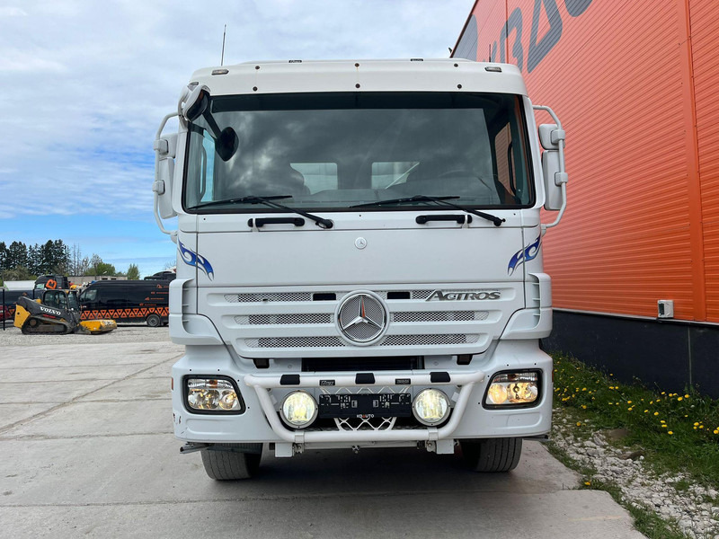 Mercedes-Benz Actros 3241 8x4 MSM 9M 10m3 / FULL STEEL / HUB REDUCTION / CHUTE - Autodomíchávač: obrázek 3 Mercedes-Benz Actros 3241 8x4 MSM 9M 10m3 / FULL STEEL / HUB REDUCTION / CHUTE - Autodomíchávač: obrázek 3