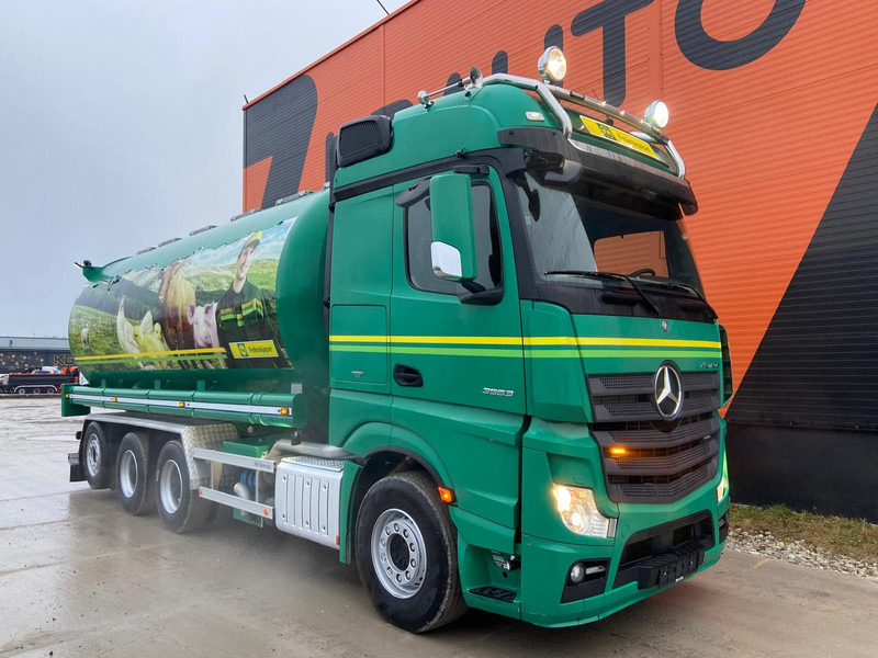 Mercedes-Benz Actros 3563 8x4*4 RETARDER / TANK 34000 l - Cisternové vozidlo: obrázek 4 Mercedes-Benz Actros 3563 8x4*4 RETARDER / TANK 34000 l - Cisternové vozidlo: obrázek 4