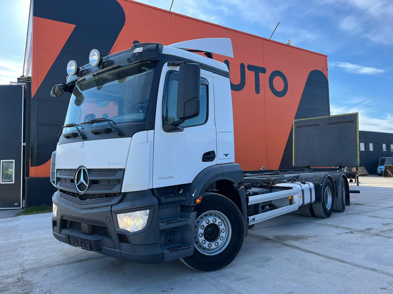 Mercedes-Benz Antos 2535 6x2*4 CHASSIS L=7788 mm - Kontejnérový podvozek/ Výměnná nástavba: obrázek 2 Mercedes-Benz Antos 2535 6x2*4 CHASSIS L=7788 mm - Kontejnérový podvozek/ Výměnná nástavba: obrázek 2