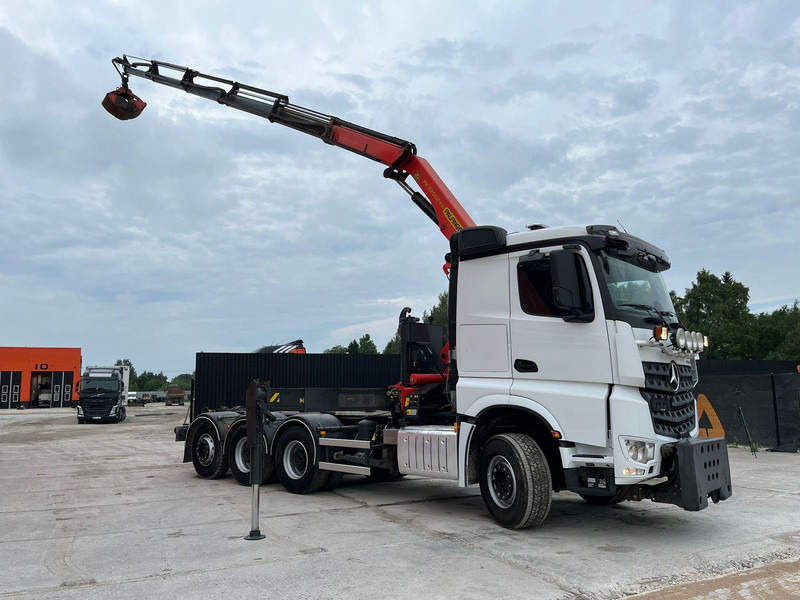 Mercedes-Benz Arocs 3242 8x4 PK22002 / RETARDER / SNOW PLOW EQUIPMENT / GRAPPLE - Hákový nosič kontejnerů, Auto s hydraulickou rukou: obrázek 5 Mercedes-Benz Arocs 3242 8x4 PK22002 / RETARDER / SNOW PLOW EQUIPMENT / GRAPPLE - Hákový nosič kontejnerů, Auto s hydraulickou rukou: obrázek 5