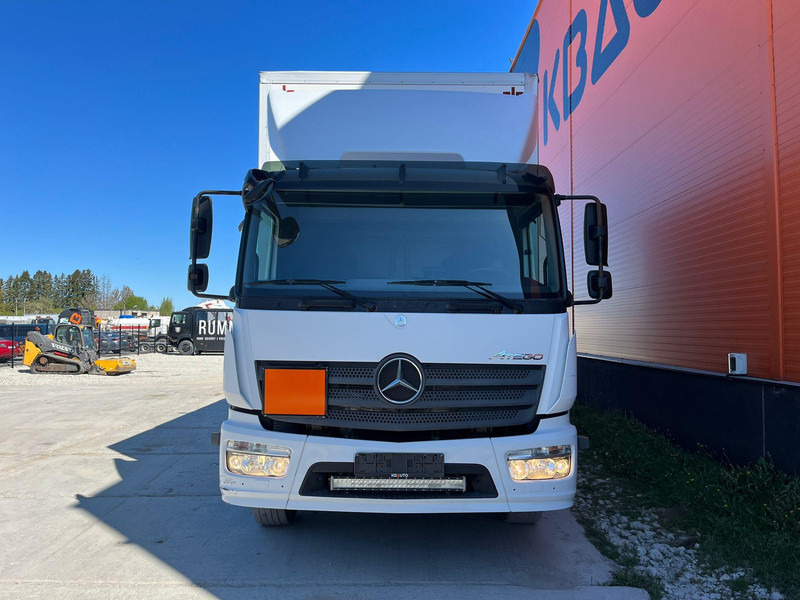 Mercedes-Benz Atego 1524 4x2 BOX L=7547mm - Skříňový nákladní auto: obrázek 3 Mercedes-Benz Atego 1524 4x2 BOX L=7547mm - Skříňový nákladní auto: obrázek 3