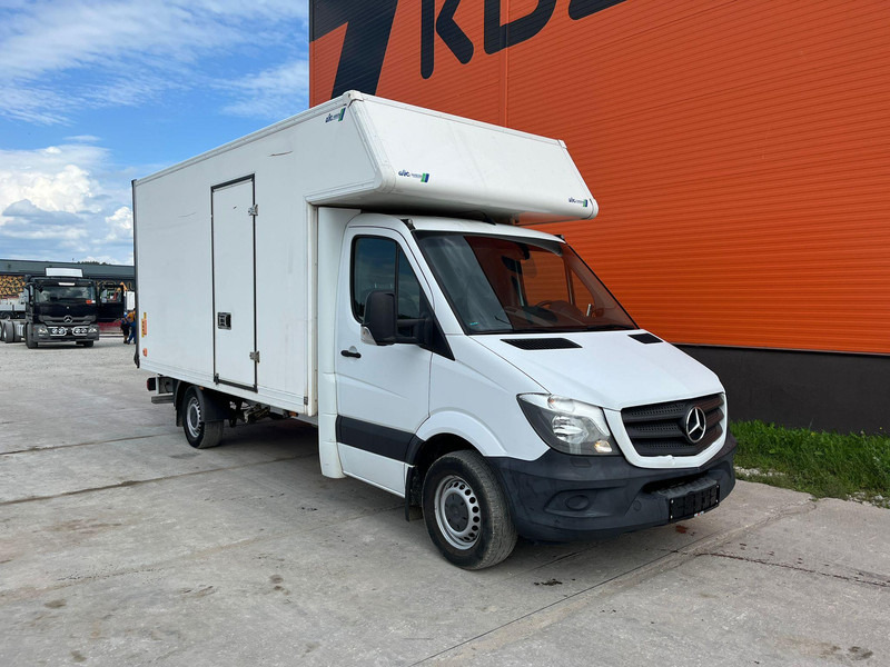 Mercedes-Benz Sprinter 316 CDI LIFT / WEBASTO / AC - Dodávka skřín: obrázek 4 Mercedes-Benz Sprinter 316 CDI LIFT / WEBASTO / AC - Dodávka skřín: obrázek 4