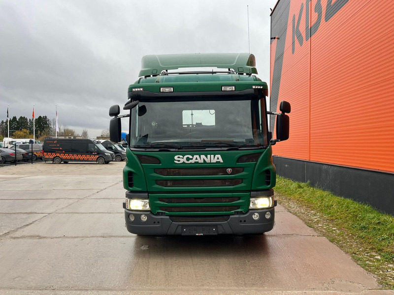 Scania P 450 8x4*4 FOR SALE AS CHASSIS / HYDRAULICS - Podvozek s kabinou: obrázek 3 Scania P 450 8x4*4 FOR SALE AS CHASSIS / HYDRAULICS - Podvozek s kabinou: obrázek 3