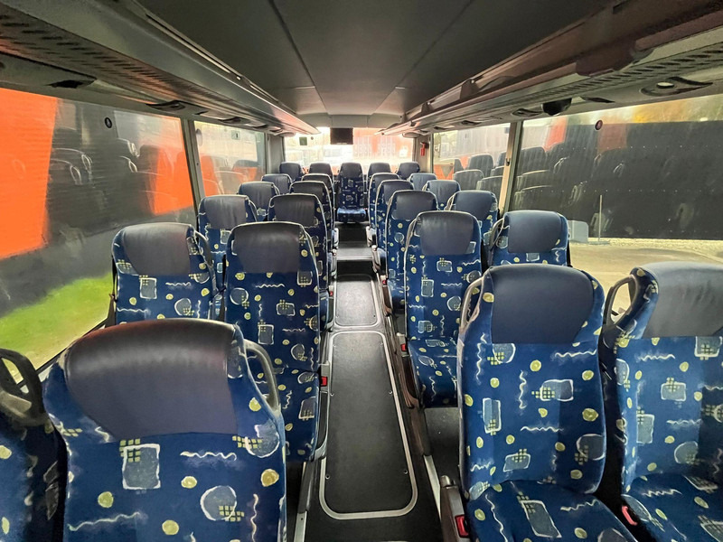 Setra S 417 UL 6x2*4 AC / AUXILIARY HEATER / WC / WHEELCHAIR LIFT leasing Setra S 417 UL 6x2*4 AC / AUXILIARY HEATER / WC / WHEELCHAIR LIFT: obrázek 18 Setra S 417 UL 6x2*4 AC / AUXILIARY HEATER / WC / WHEELCHAIR LIFT leasing Setra S 417 UL 6x2*4 AC / AUXILIARY HEATER / WC / WHEELCHAIR LIFT: obrázek 18