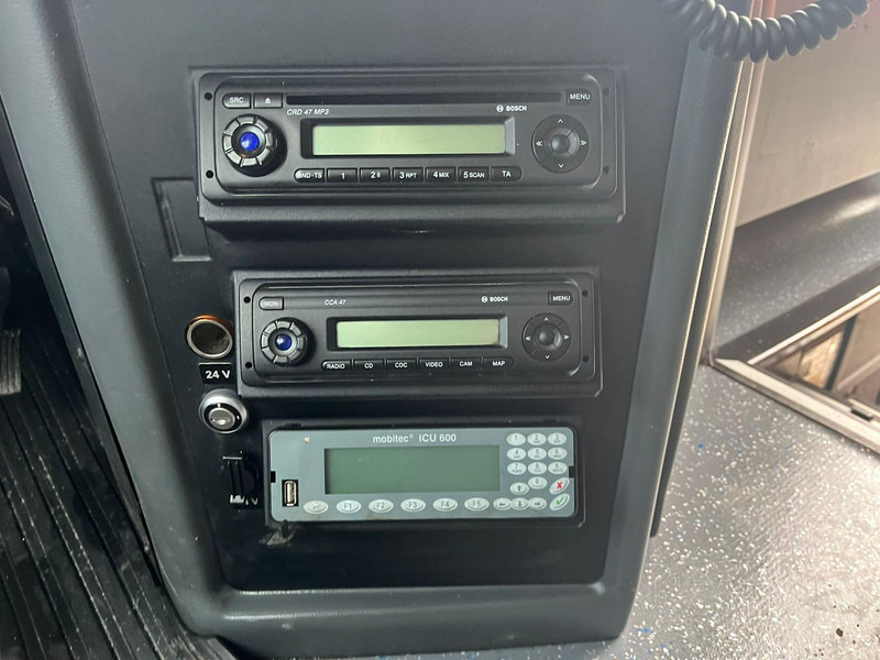 Setra S 417 UL 6x2*4 AC / AUXILIARY HEATER / WC / WHEELCHAIR LIFT leasing Setra S 417 UL 6x2*4 AC / AUXILIARY HEATER / WC / WHEELCHAIR LIFT: obrázek 14 Setra S 417 UL 6x2*4 AC / AUXILIARY HEATER / WC / WHEELCHAIR LIFT leasing Setra S 417 UL 6x2*4 AC / AUXILIARY HEATER / WC / WHEELCHAIR LIFT: obrázek 14